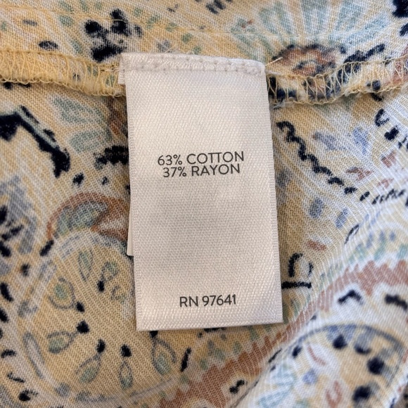 EUC J. Jill Women's Long Sleeve Paisley White Yellow Quarter Front Button Shirt - Picture 14 of 15